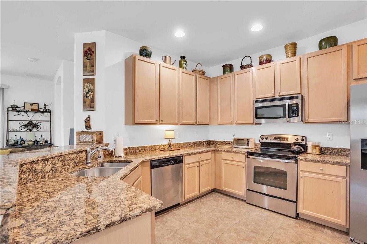Image 13 of 39 For 9413 Carnaby Drive