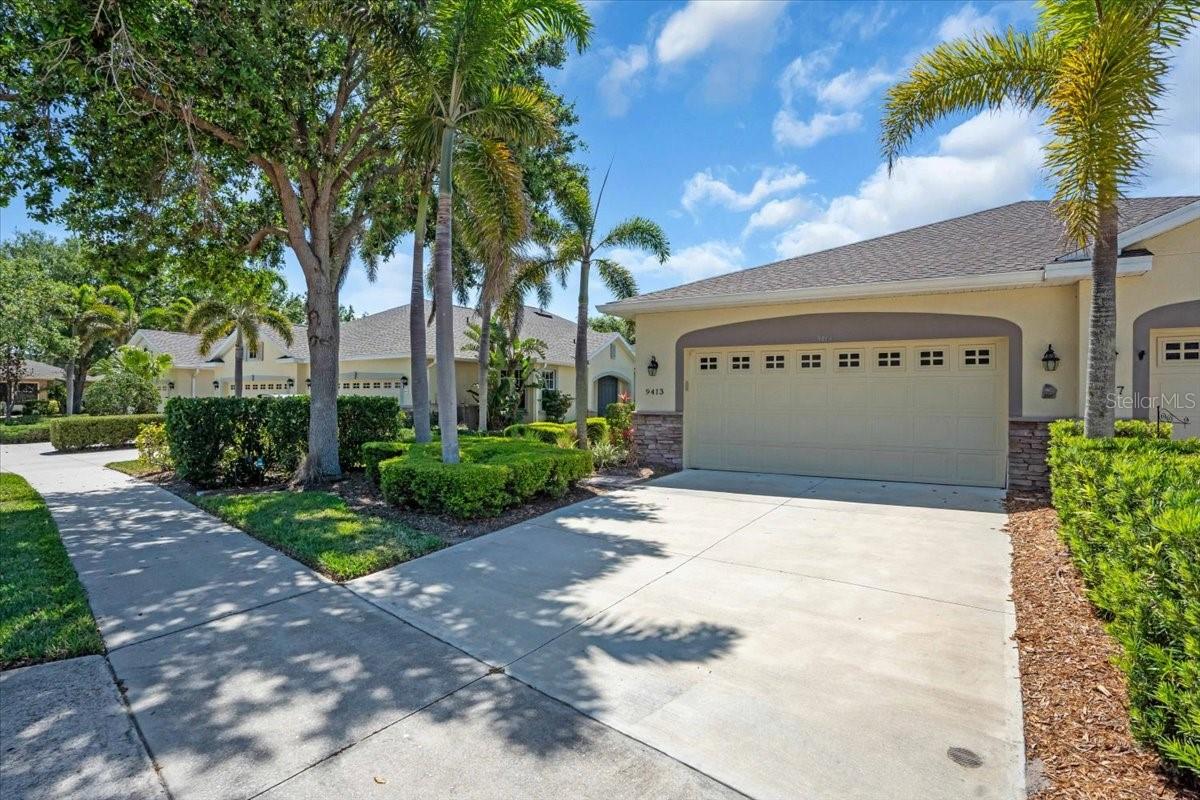Image 2 of 39 For 9413 Carnaby Drive