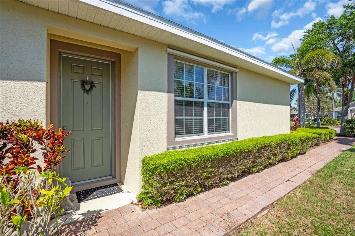 Image 3 of 39 For 9413 Carnaby Drive