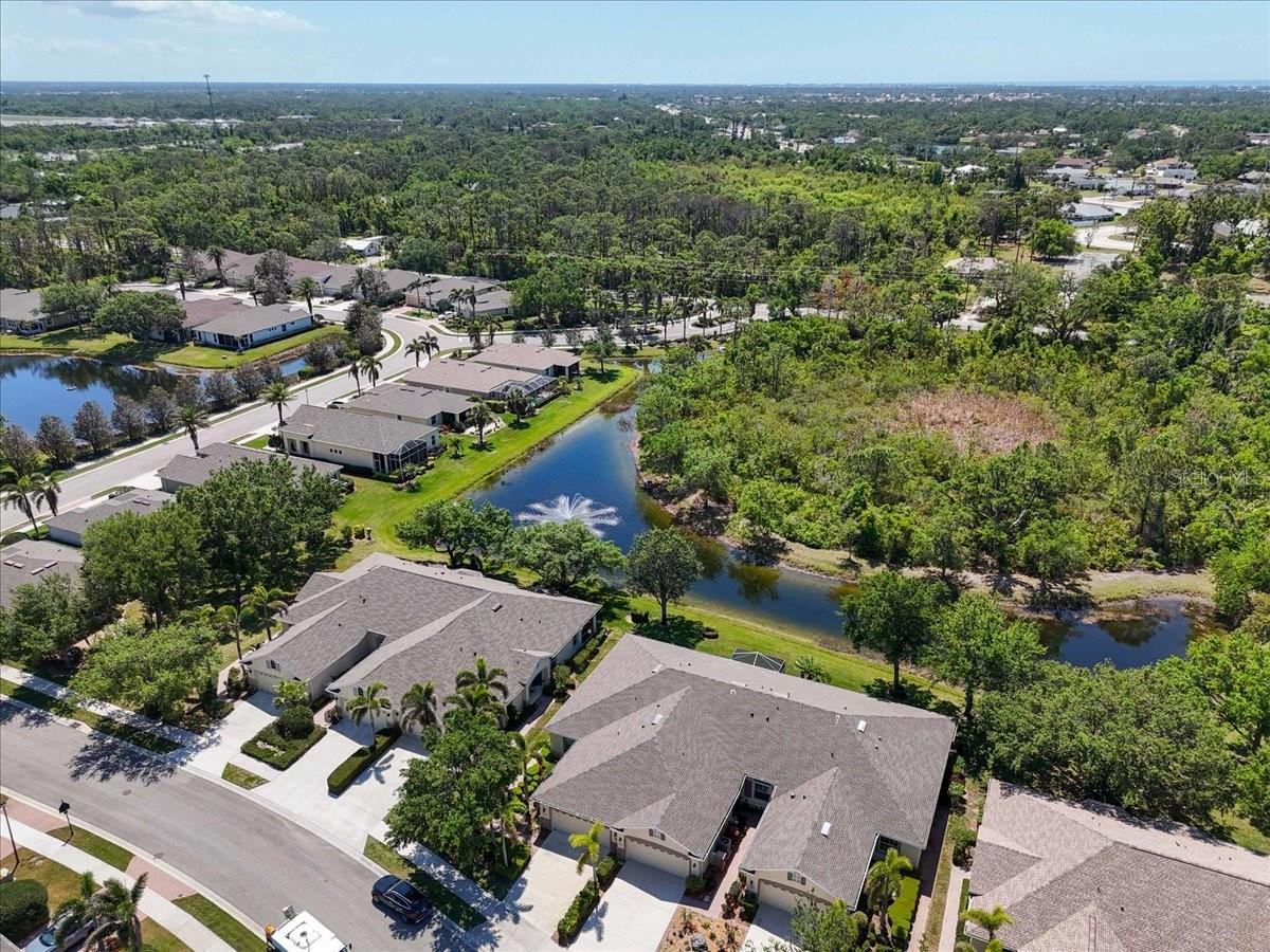 Image 31 of 39 For 9413 Carnaby Drive