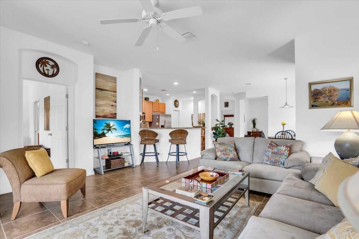 Image 6 of 39 For 9413 Carnaby Drive