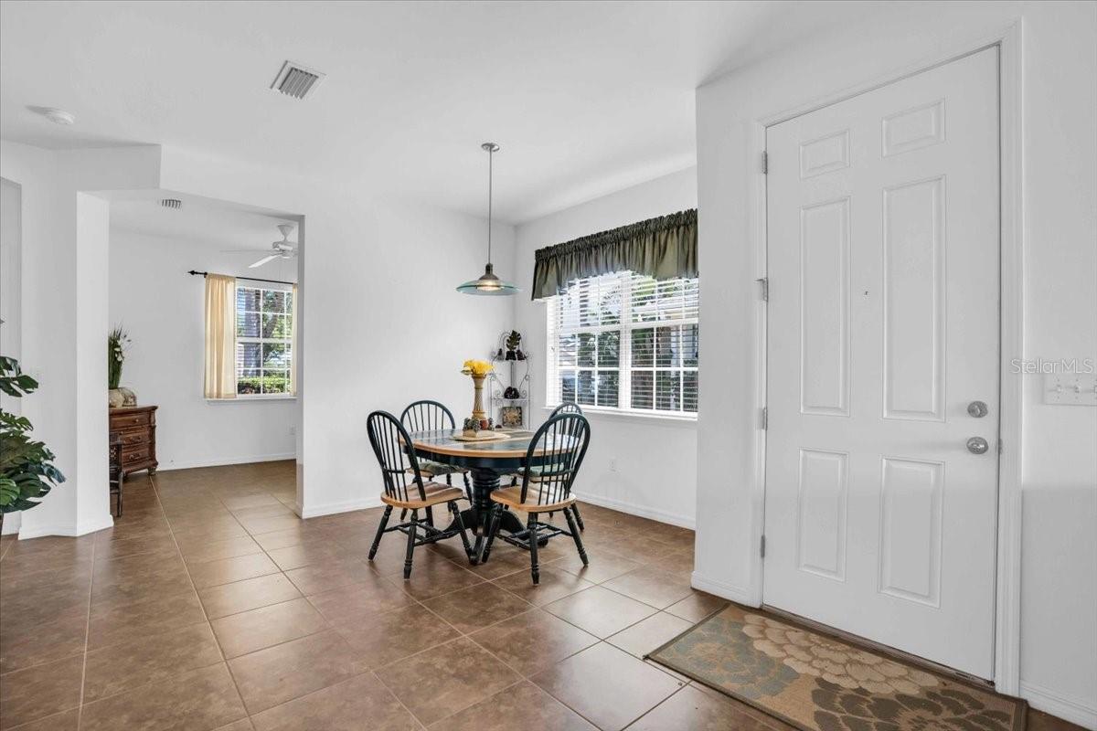 Image 8 of 39 For 9413 Carnaby Drive