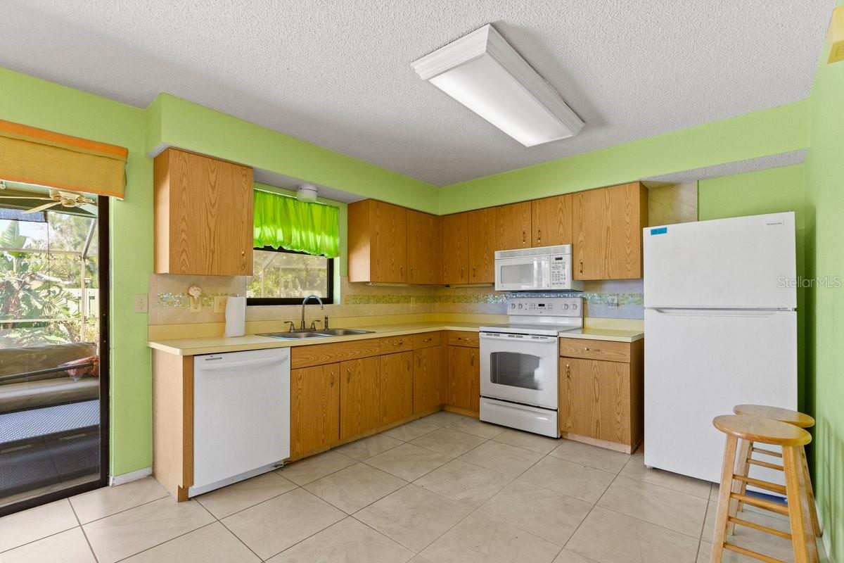 Image 6 of 27 For 888 Kimball Road