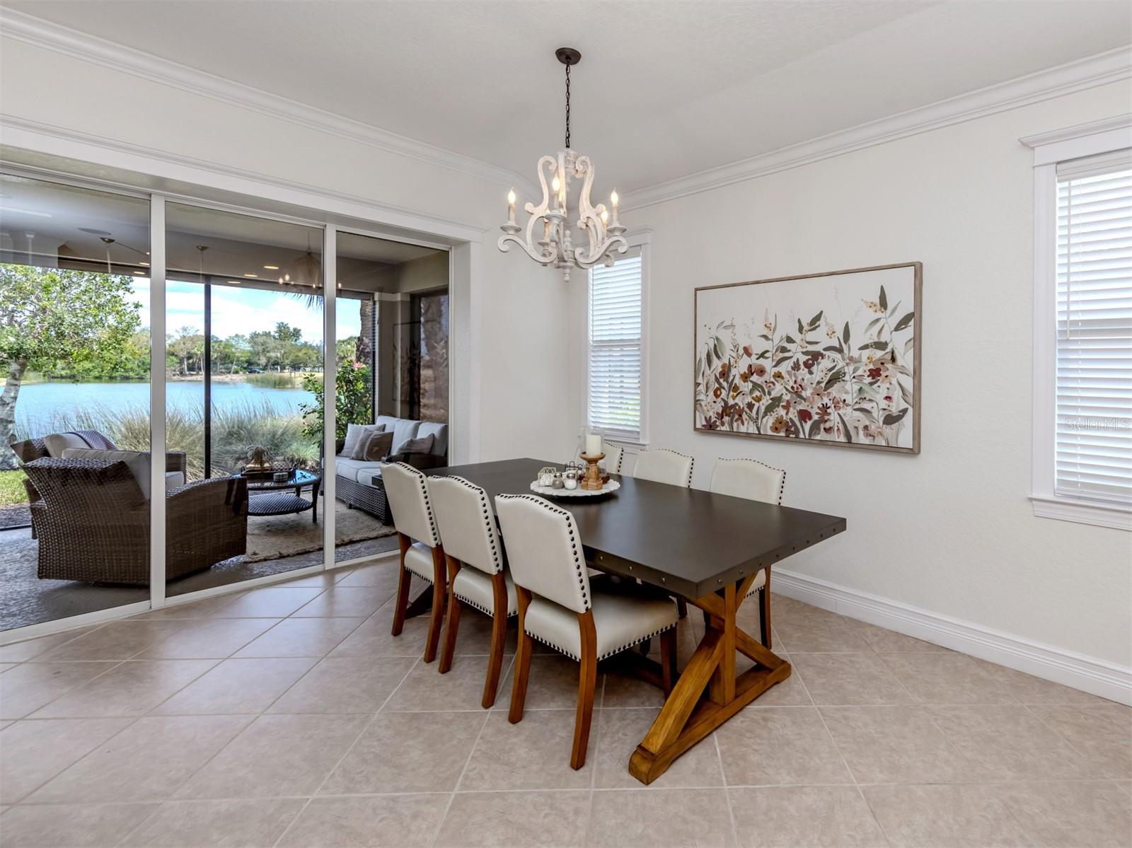 Listing photo id 21 for 177 Treviso Court