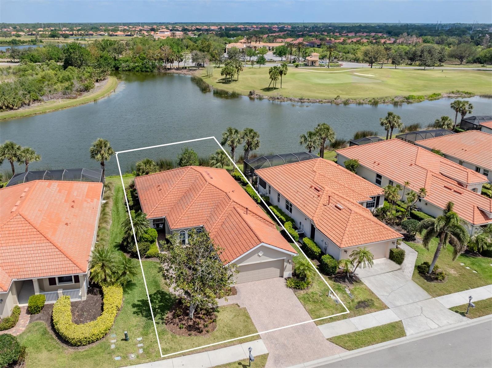 Listing photo id 31 for 177 Treviso Court