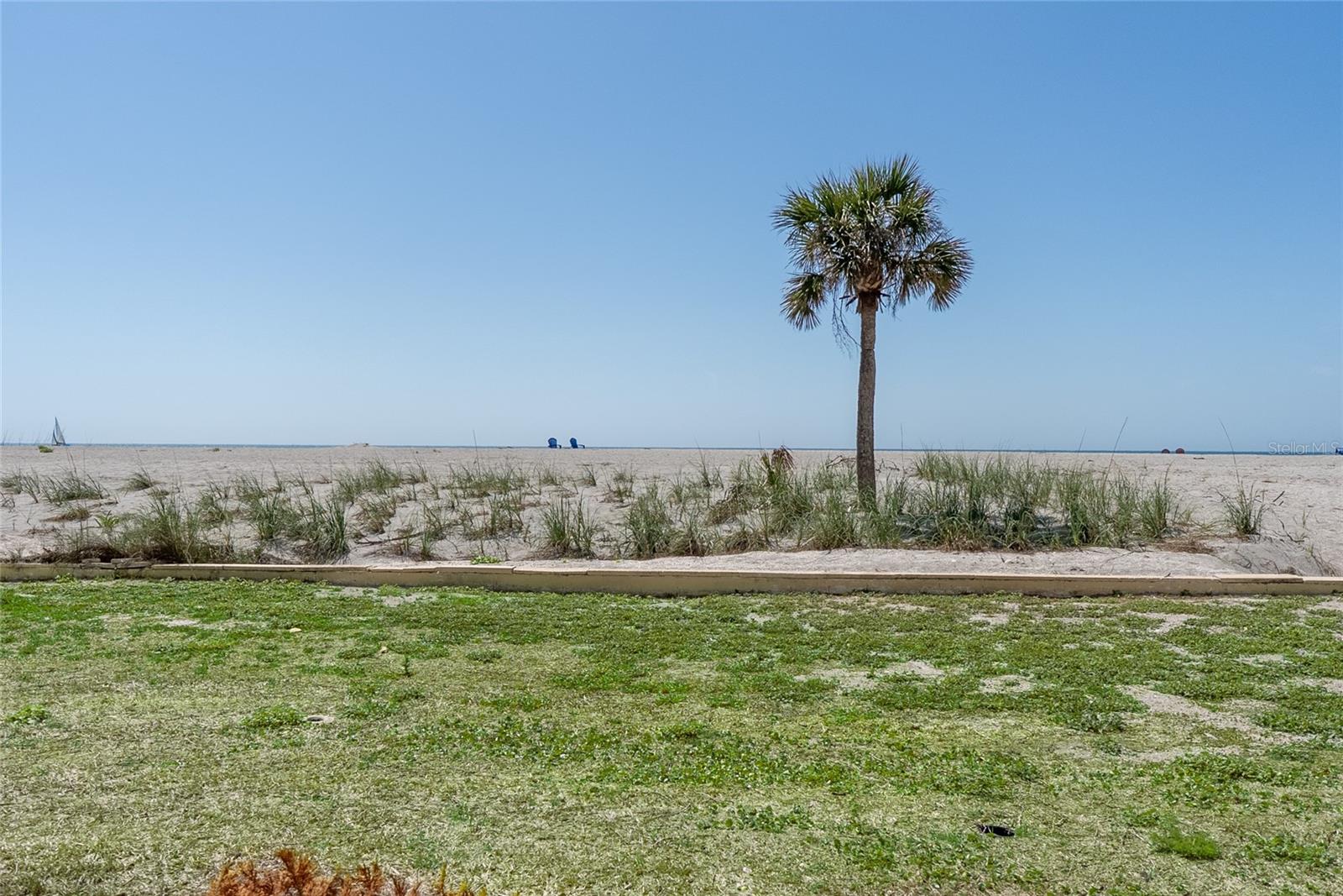 Image 21 of 27 For 1100 Tarpon Center Drive 102b