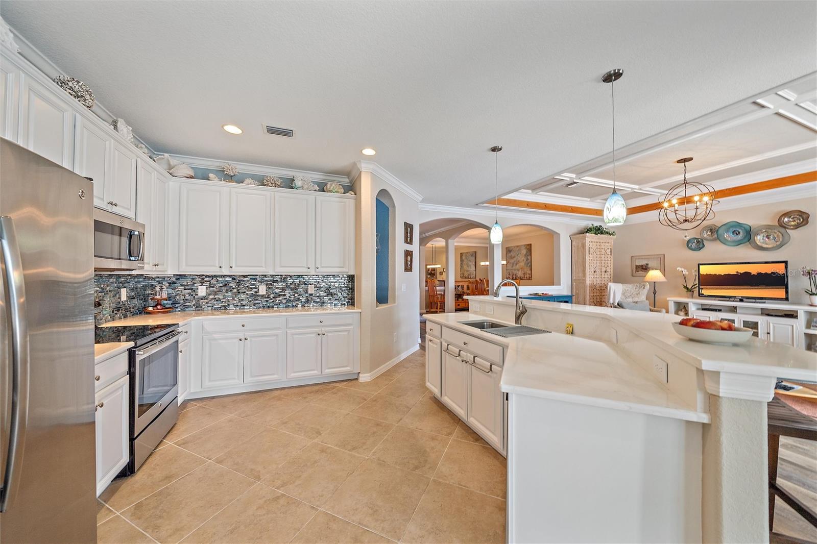 Image 19 of 53 For 13215 Amerigo Lane