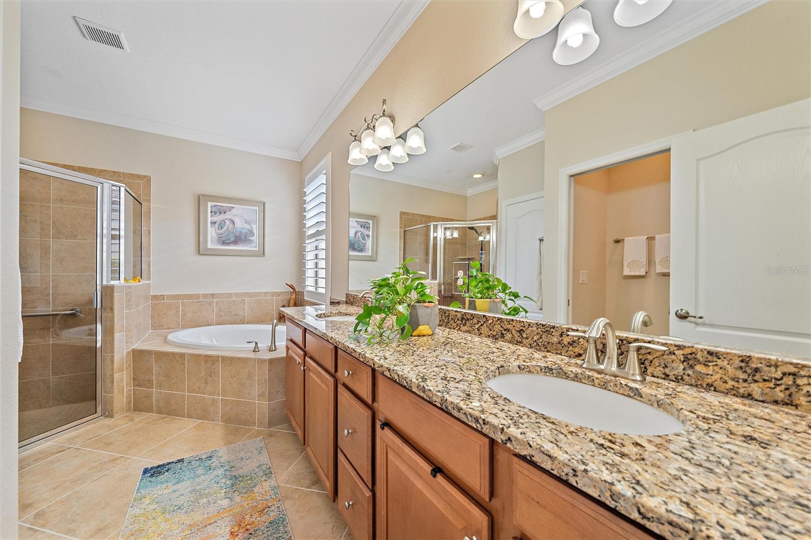 Image 32 of 53 For 13215 Amerigo Lane