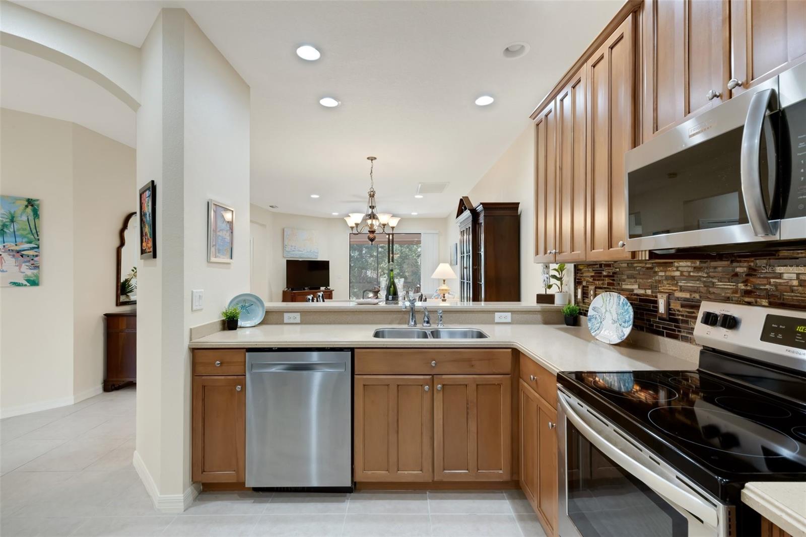 Image 12 of 79 For 11007 Batello Drive