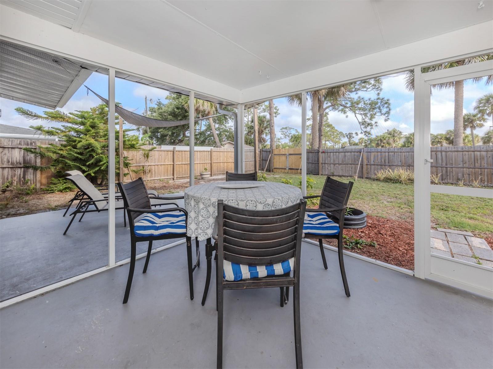 Image 19 of 41 For 8132 Coco Solo Avenue