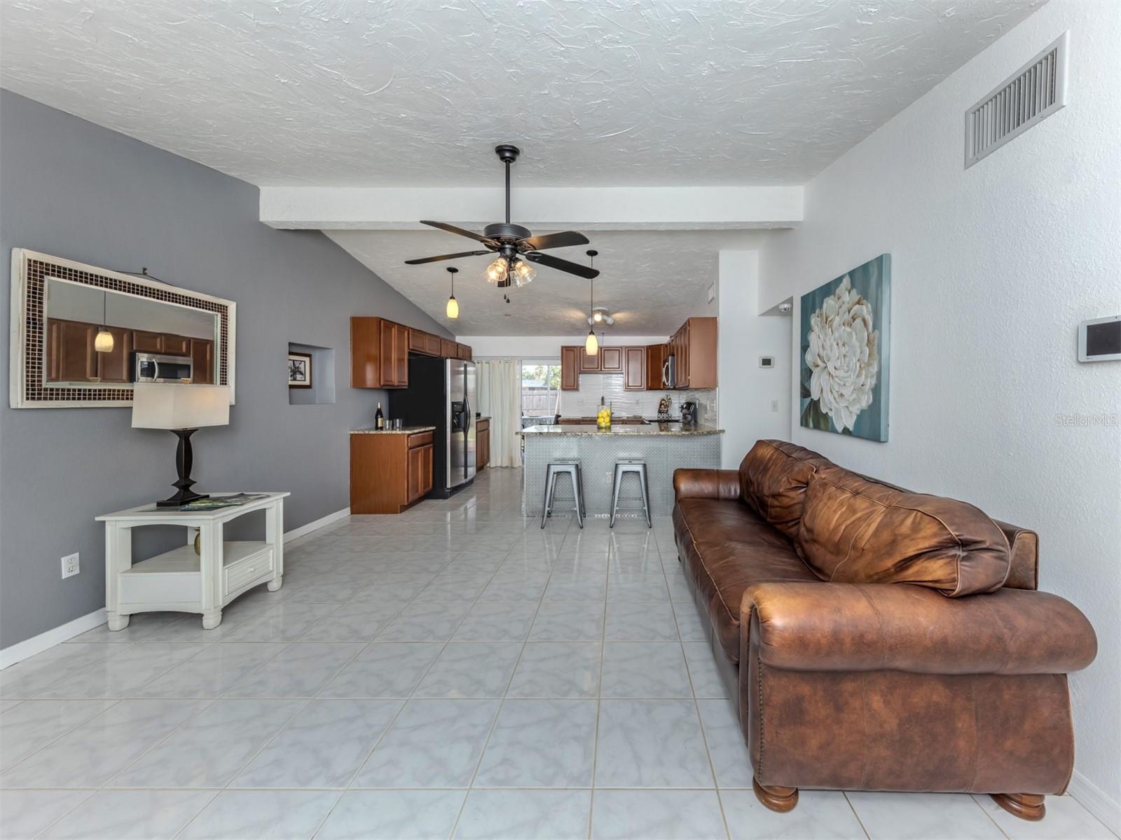 Image 4 of 41 For 8132 Coco Solo Avenue