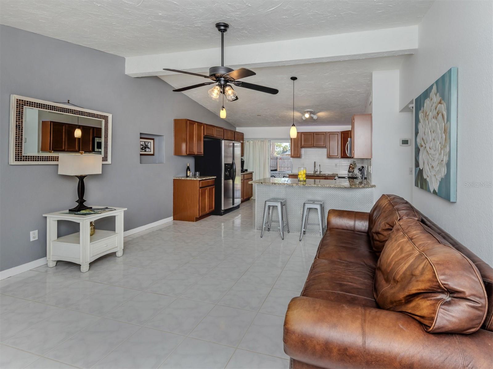 Image 5 of 41 For 8132 Coco Solo Avenue