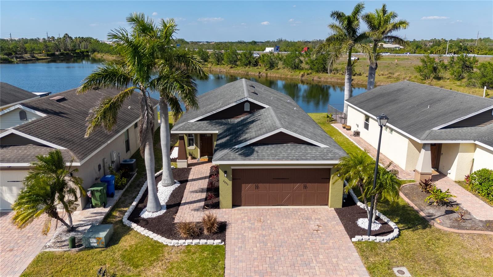 Image 5 of 32 For 4835 San Ortebello Drive