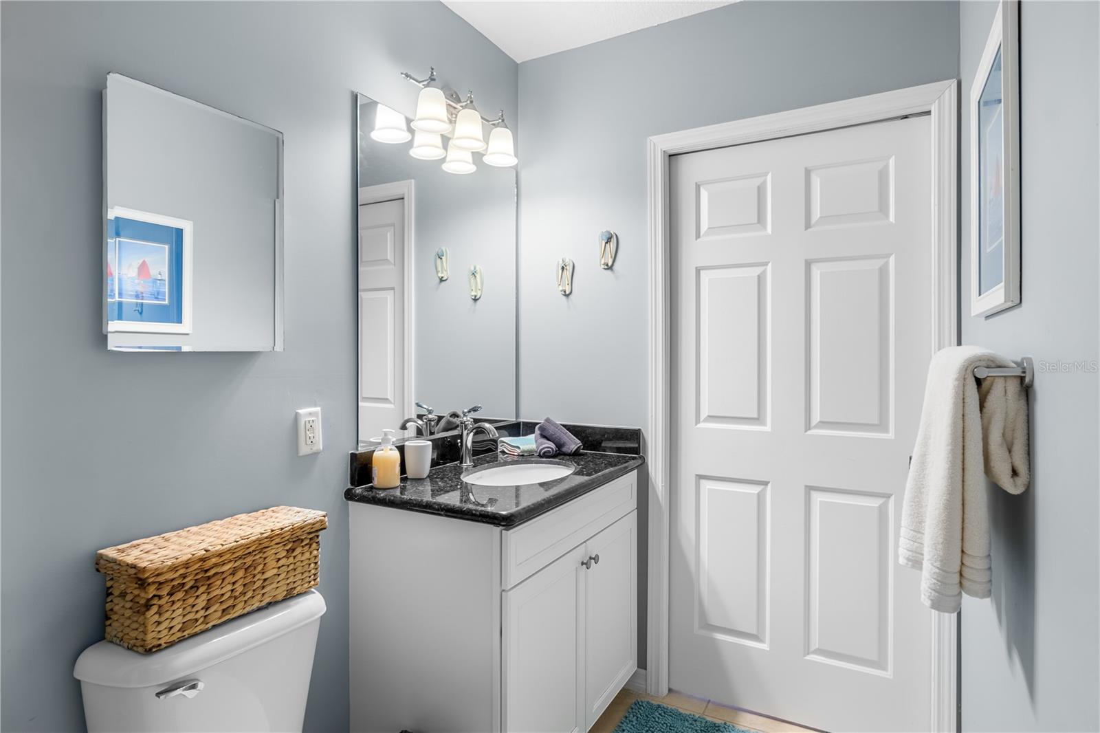 Image 23 of 44 For 8405 Placida Road 206