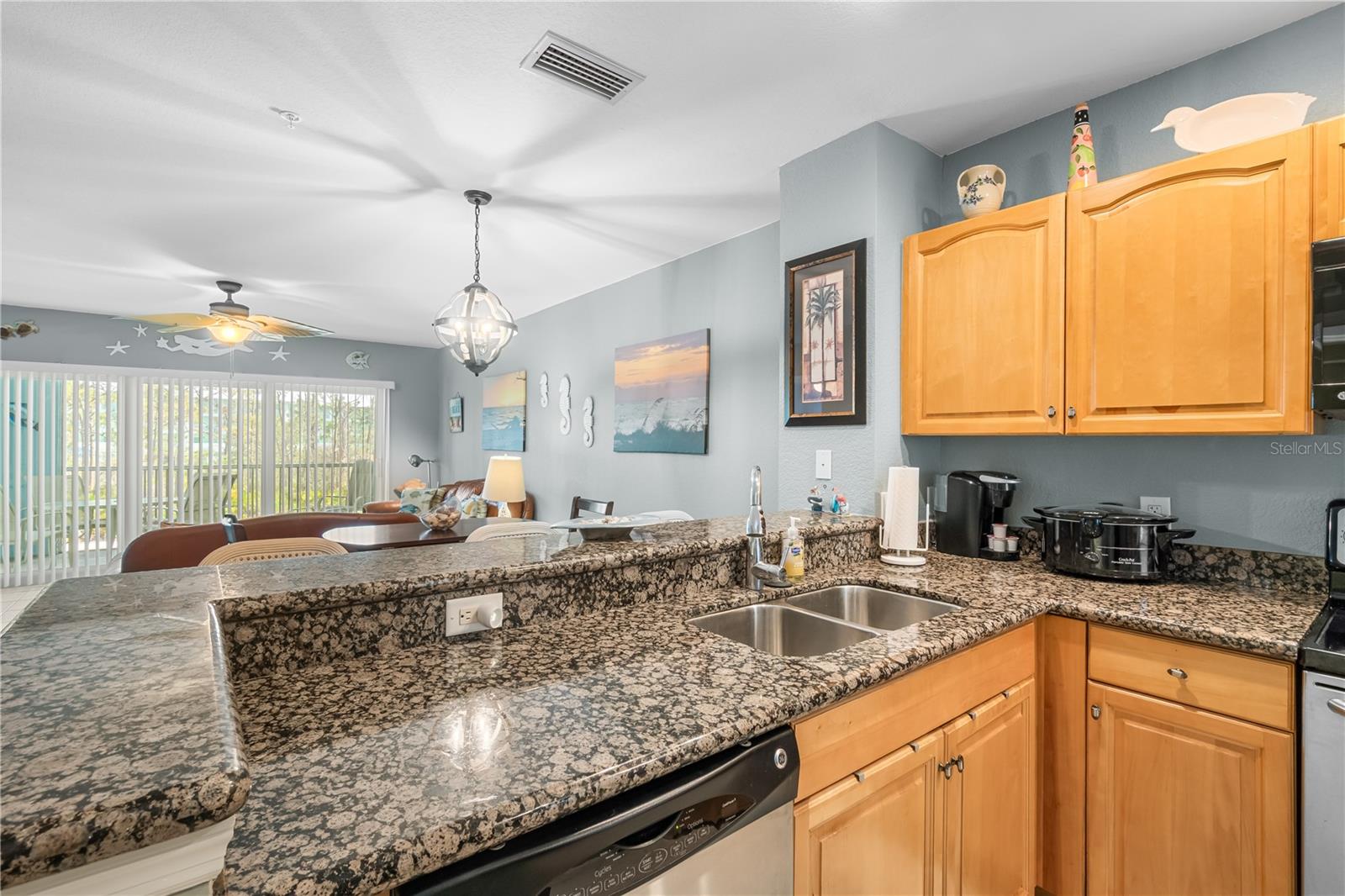 Image 6 of 44 For 8405 Placida Road 206