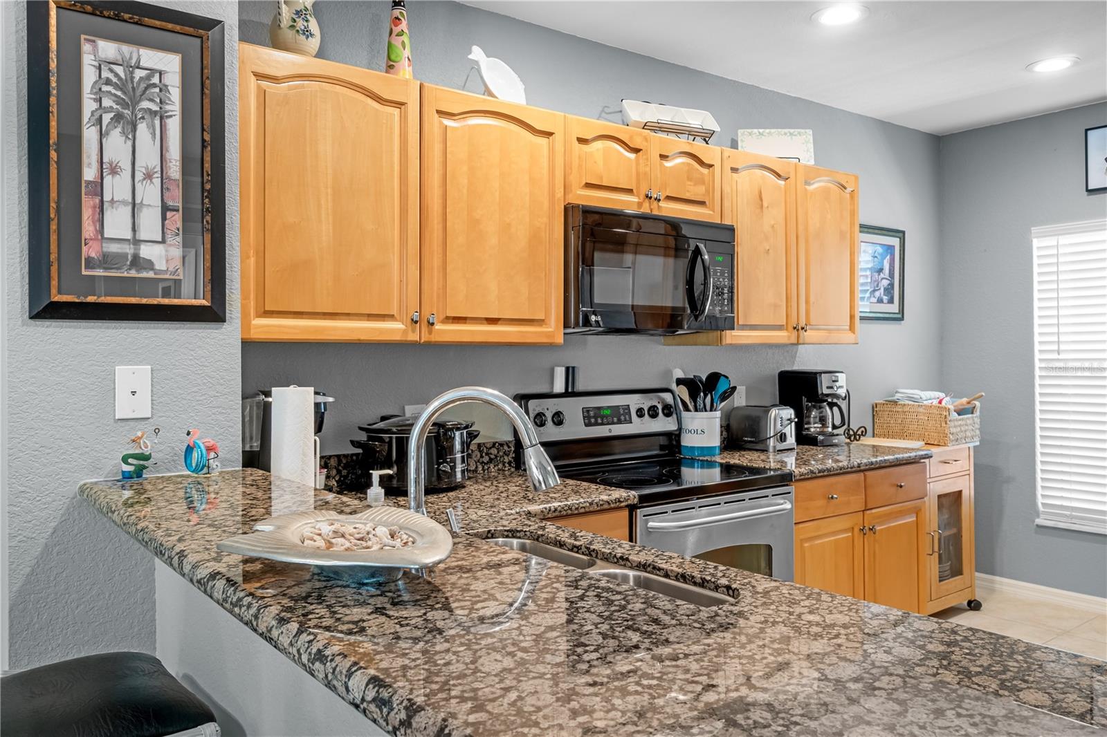 Image 7 of 44 For 8405 Placida Road 206