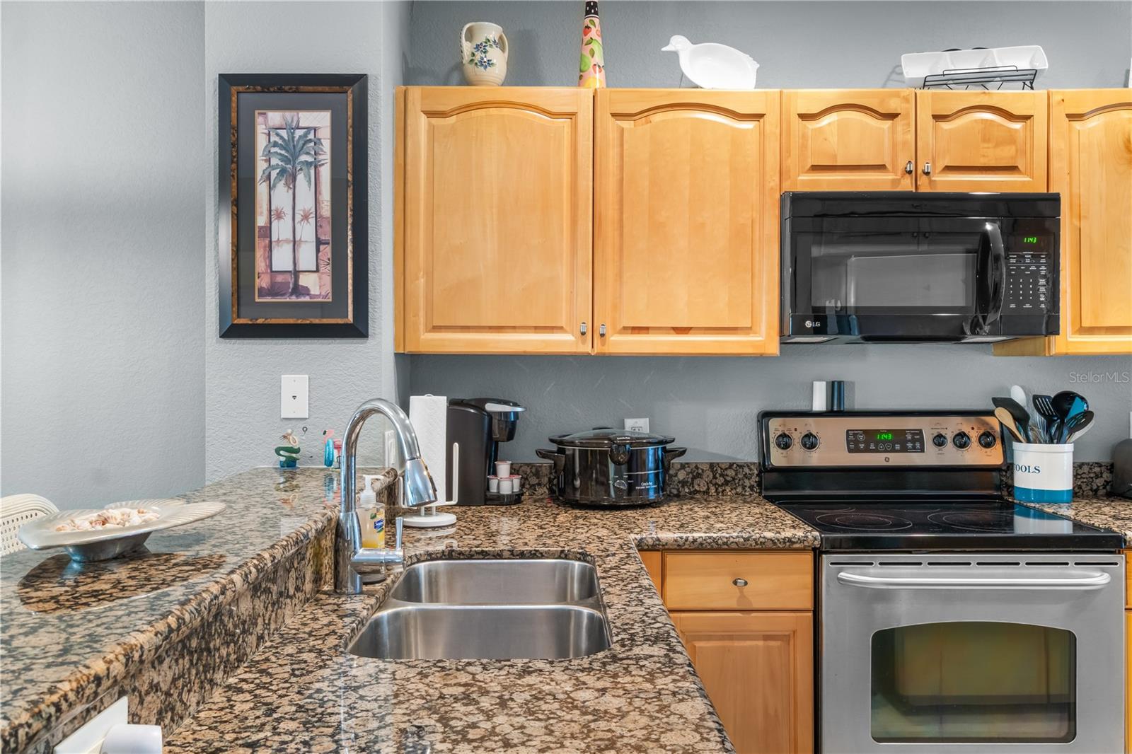 Image 9 of 44 For 8405 Placida Road 206