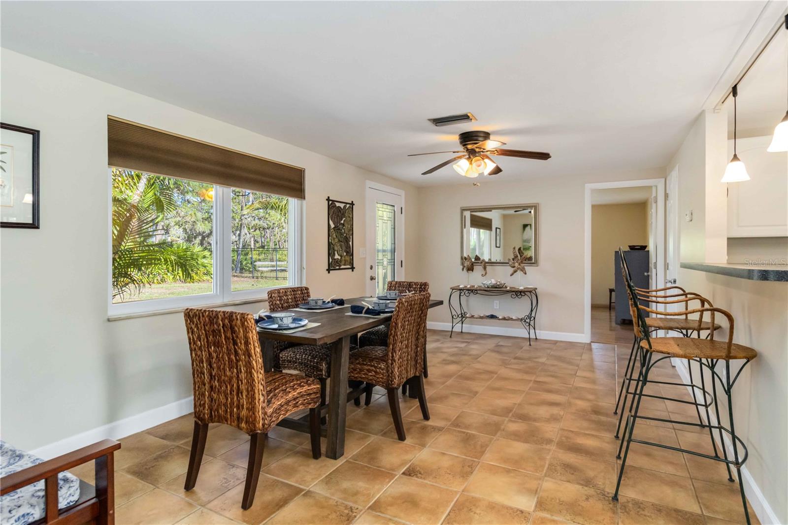 Image 11 of 52 For 5863 Venisota Road