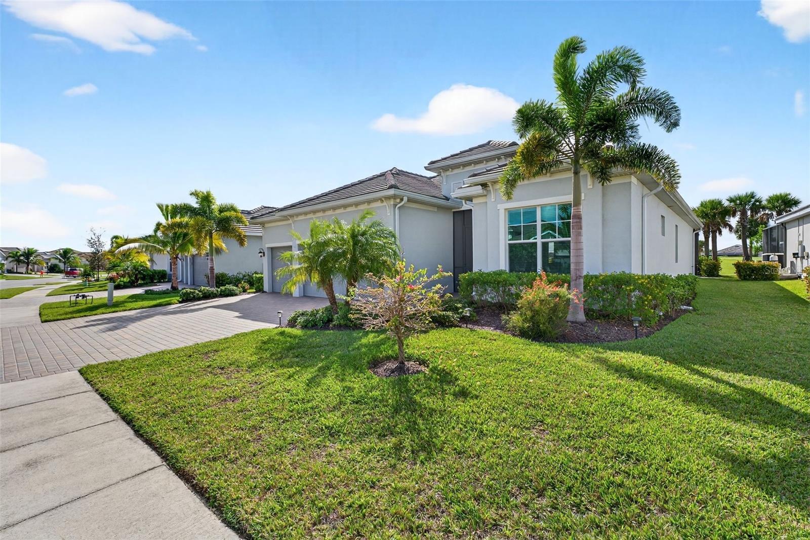 Image 13 of 74 For 25133 Longmeadow Drive