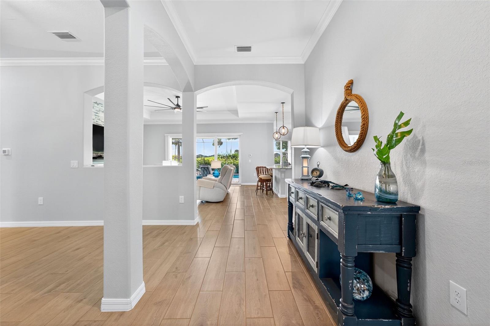 Image 14 of 74 For 25133 Longmeadow Drive