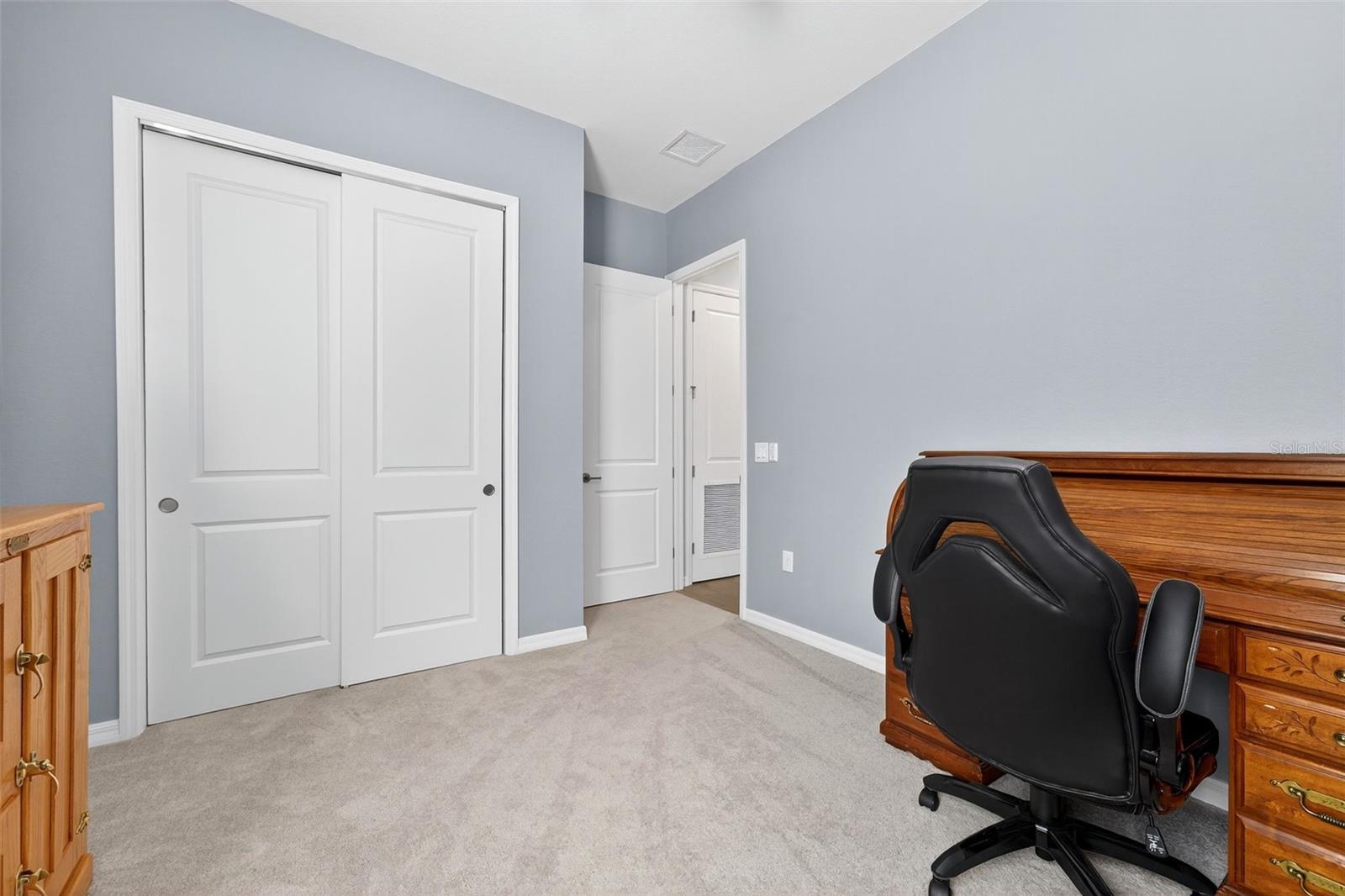 Image 33 of 74 For 25133 Longmeadow Drive