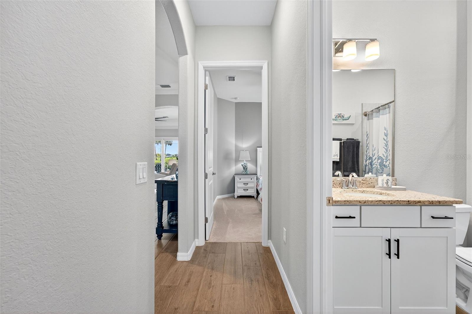 Image 34 of 74 For 25133 Longmeadow Drive