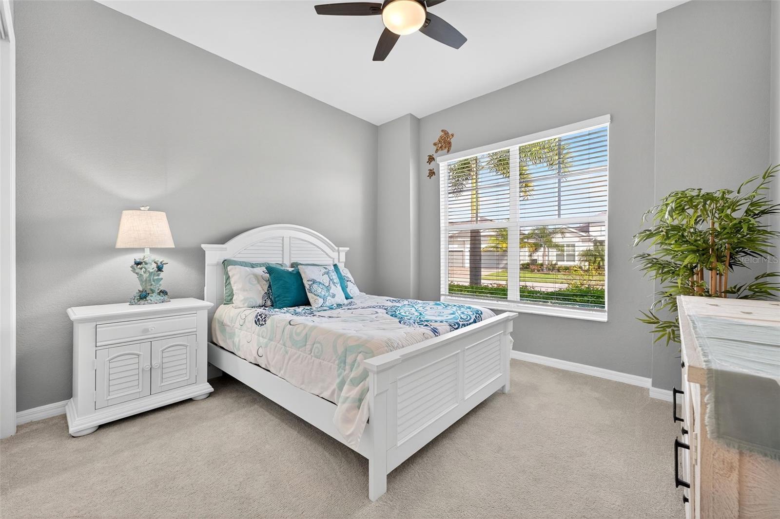 Image 39 of 74 For 25133 Longmeadow Drive