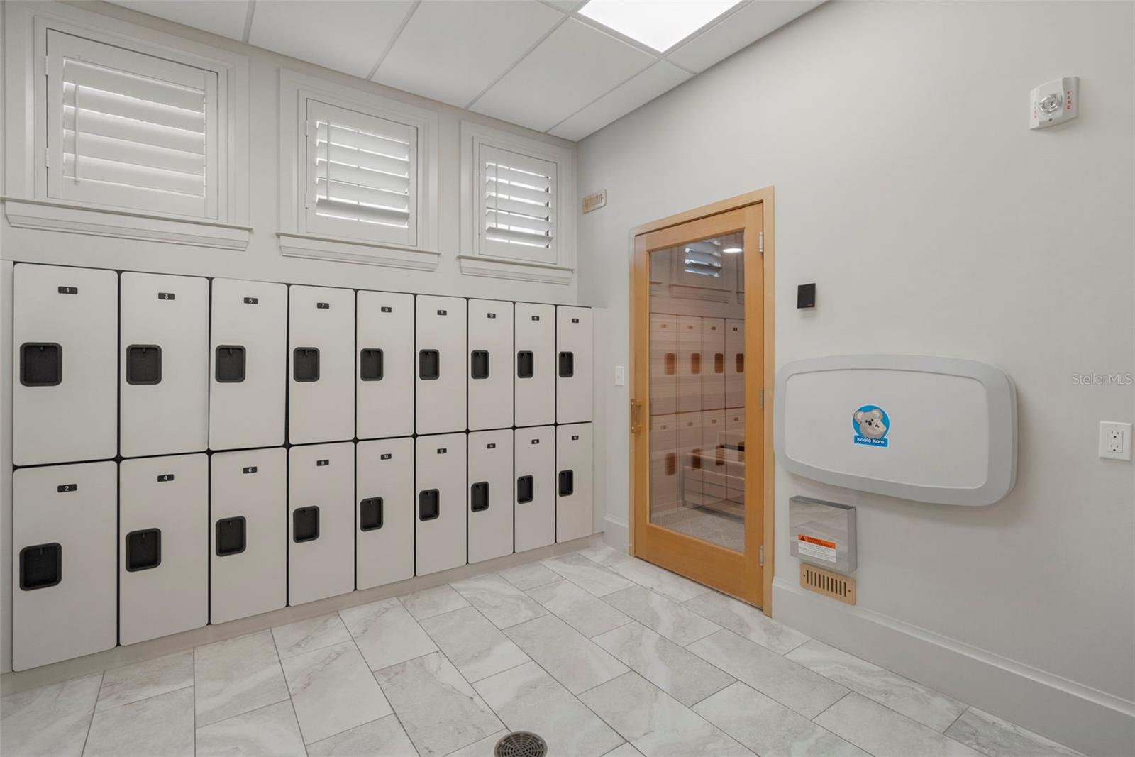 Image 59 of 74 For 25133 Longmeadow Drive