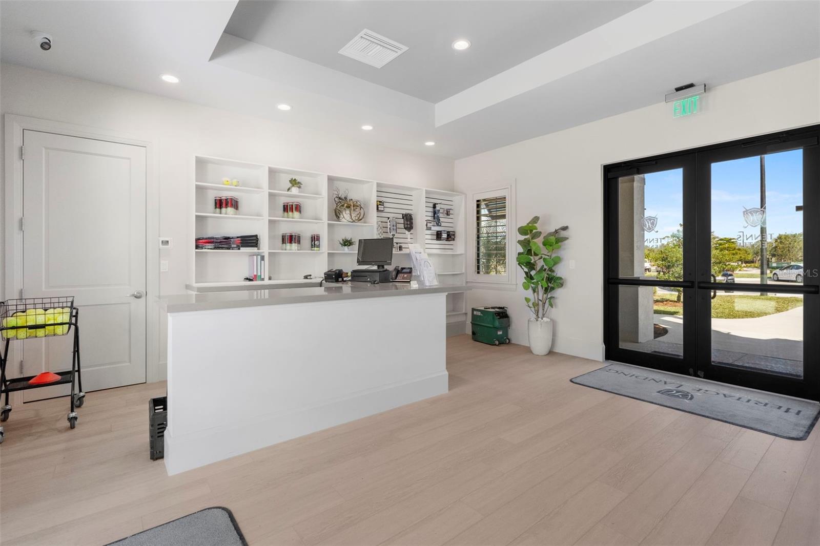 Image 64 of 74 For 25133 Longmeadow Drive