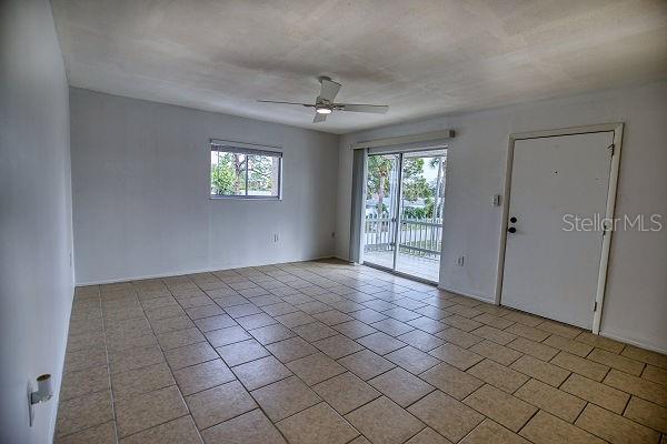 Image 10 of 28 For 320 Base Avenue E 221