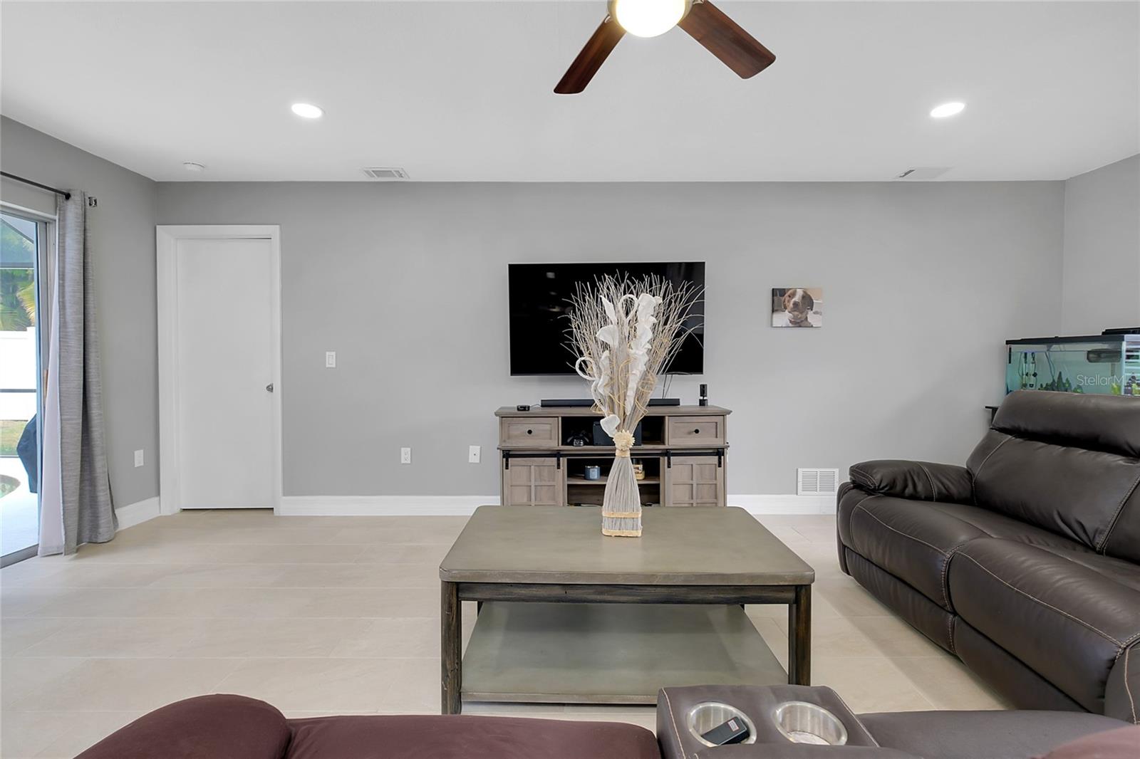 Image 10 of 48 For 4068 Palau Drive