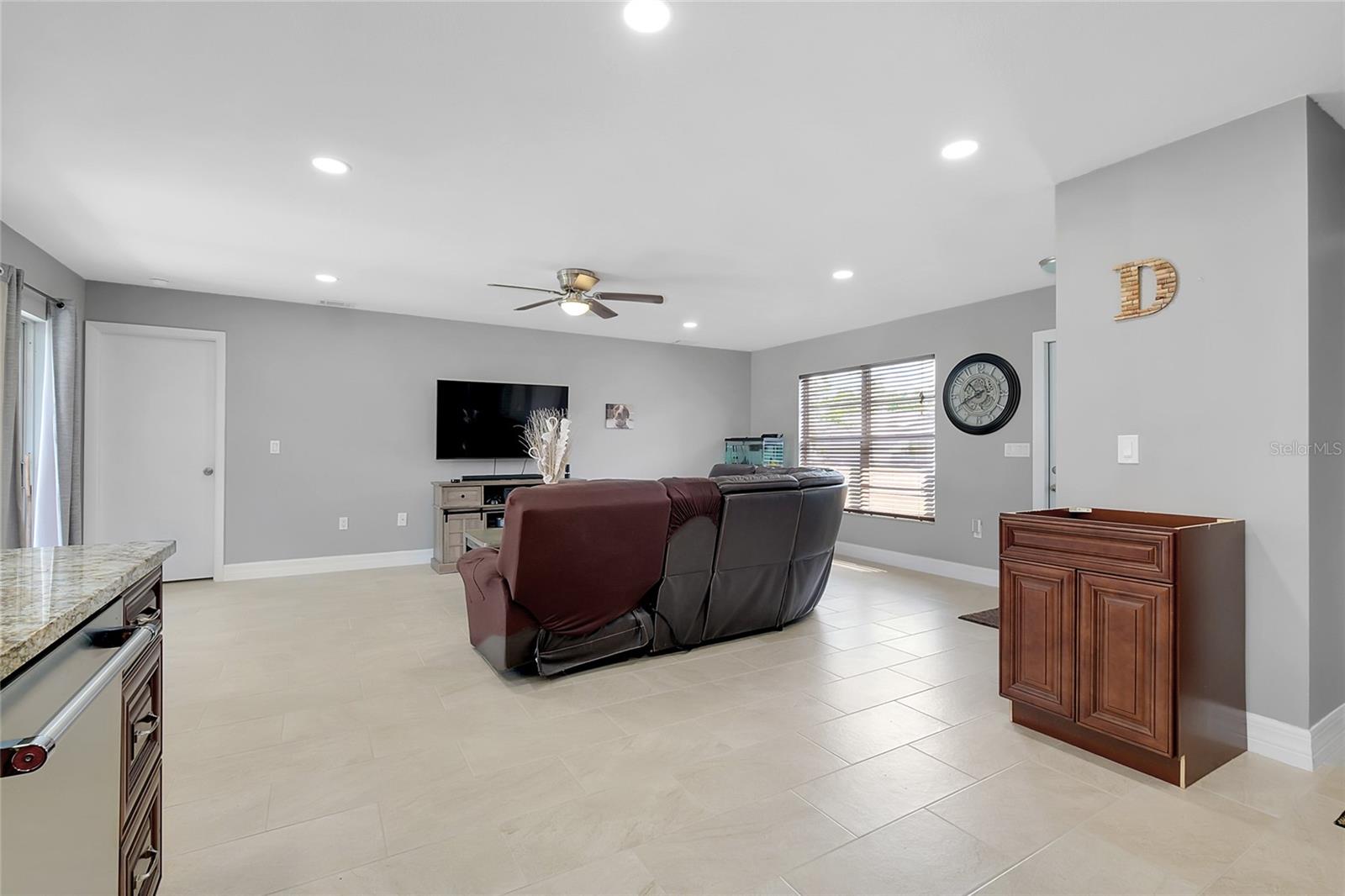 Image 17 of 48 For 4068 Palau Drive