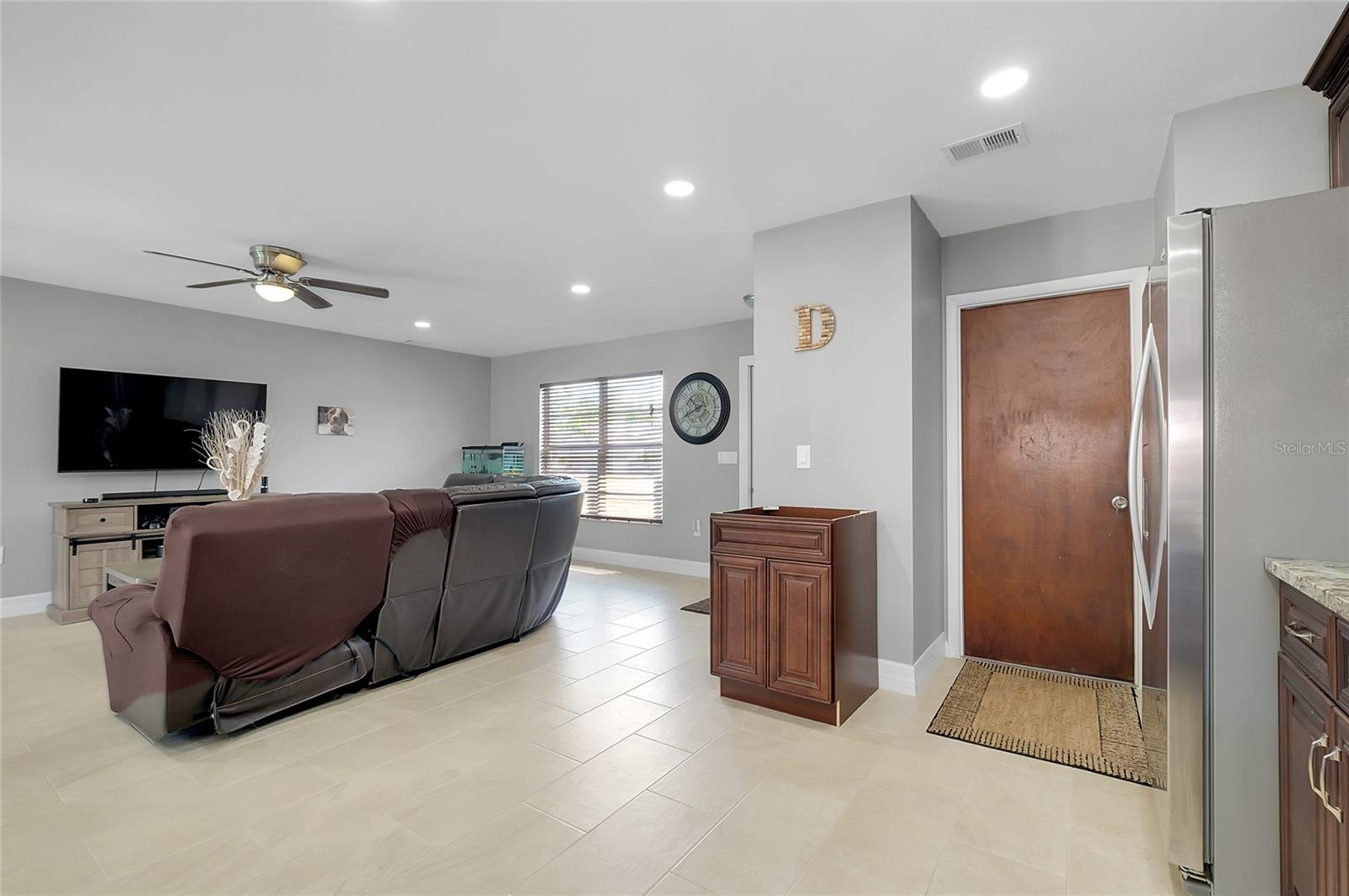 Image 18 of 48 For 4068 Palau Drive