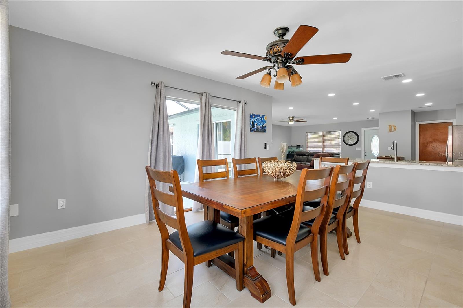 Image 21 of 48 For 4068 Palau Drive