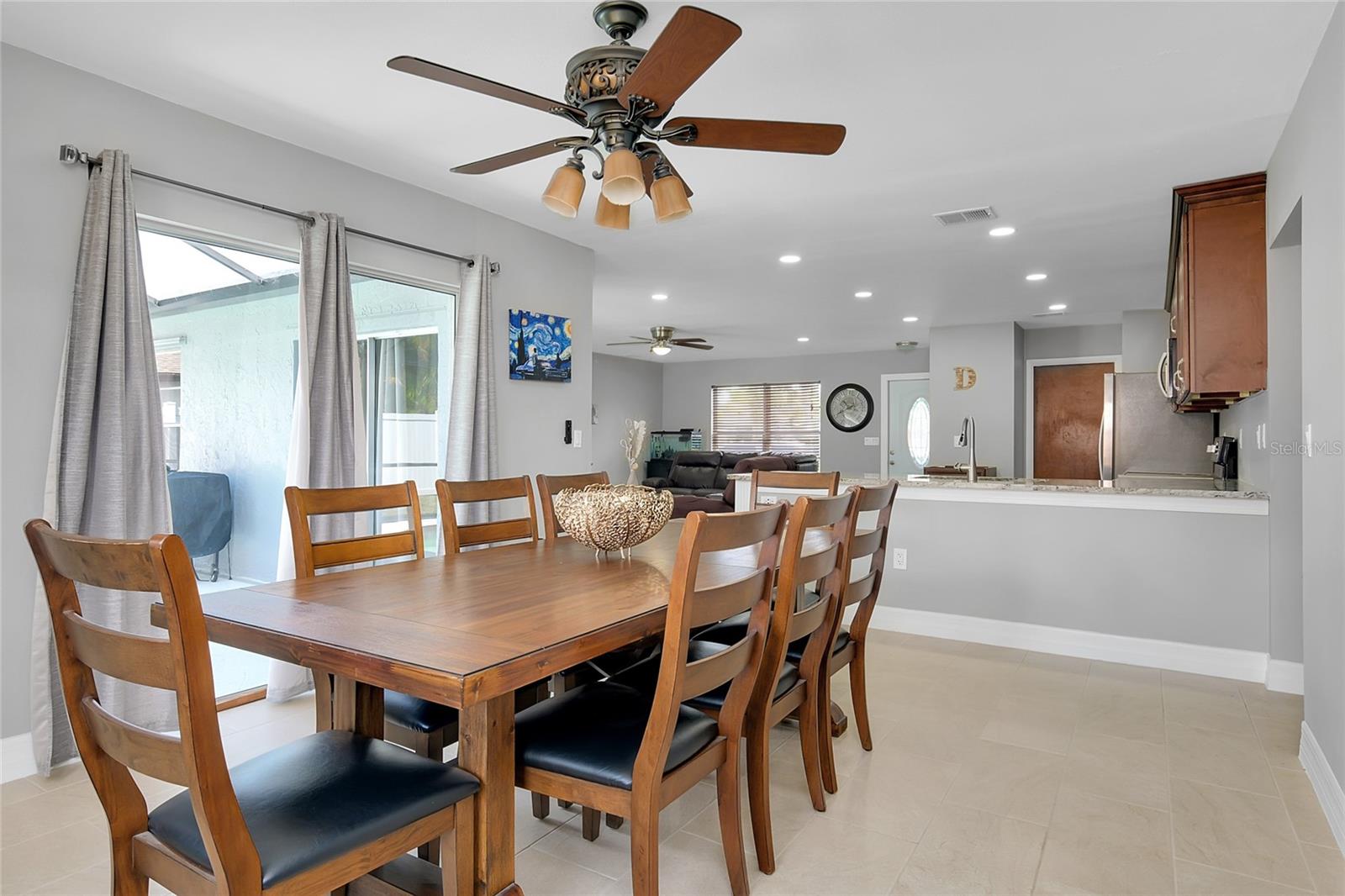 Image 22 of 48 For 4068 Palau Drive