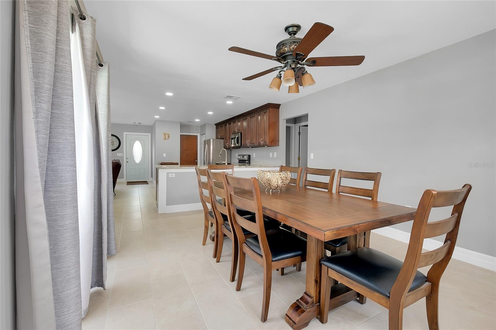 Image 23 of 48 For 4068 Palau Drive