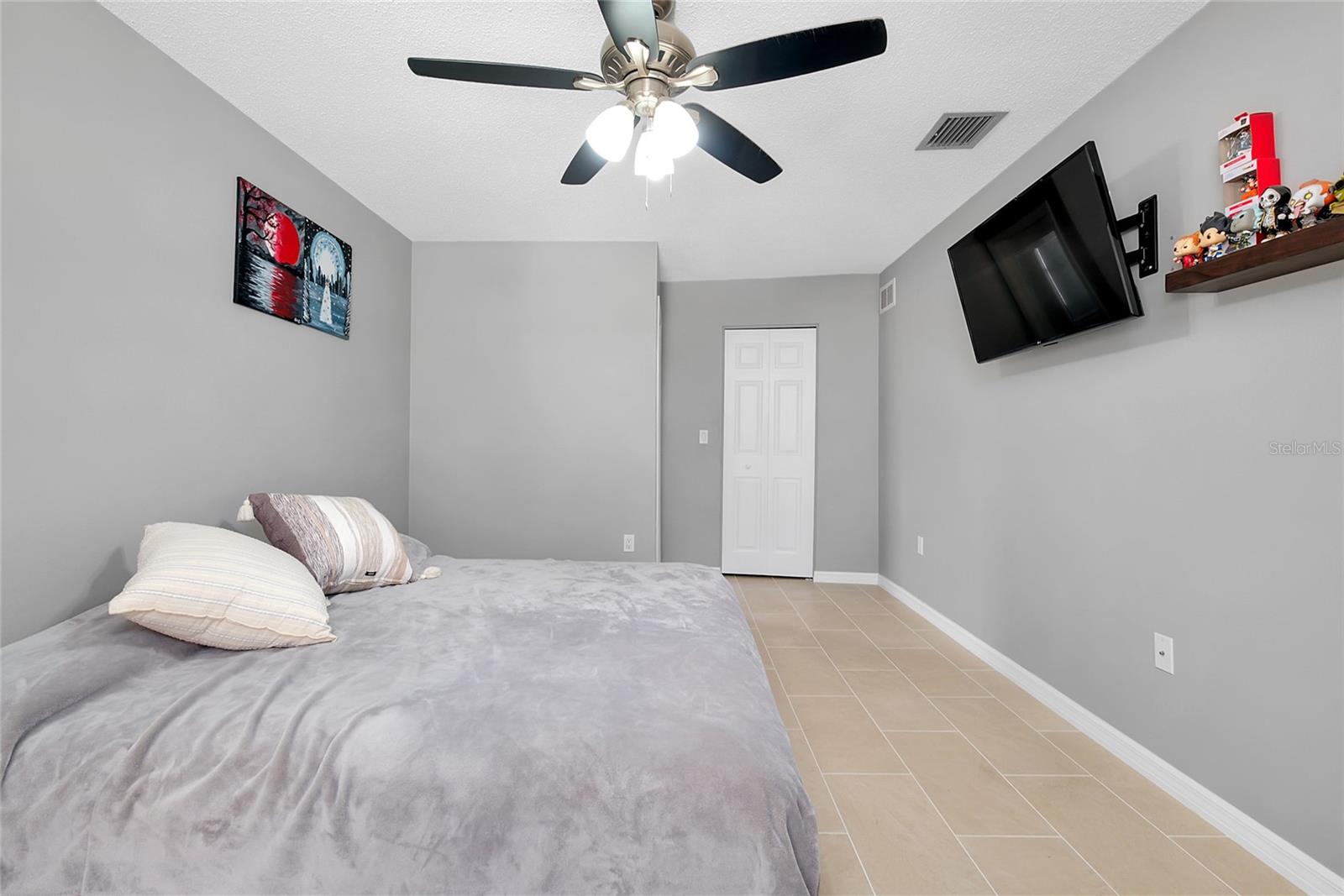Image 26 of 48 For 4068 Palau Drive