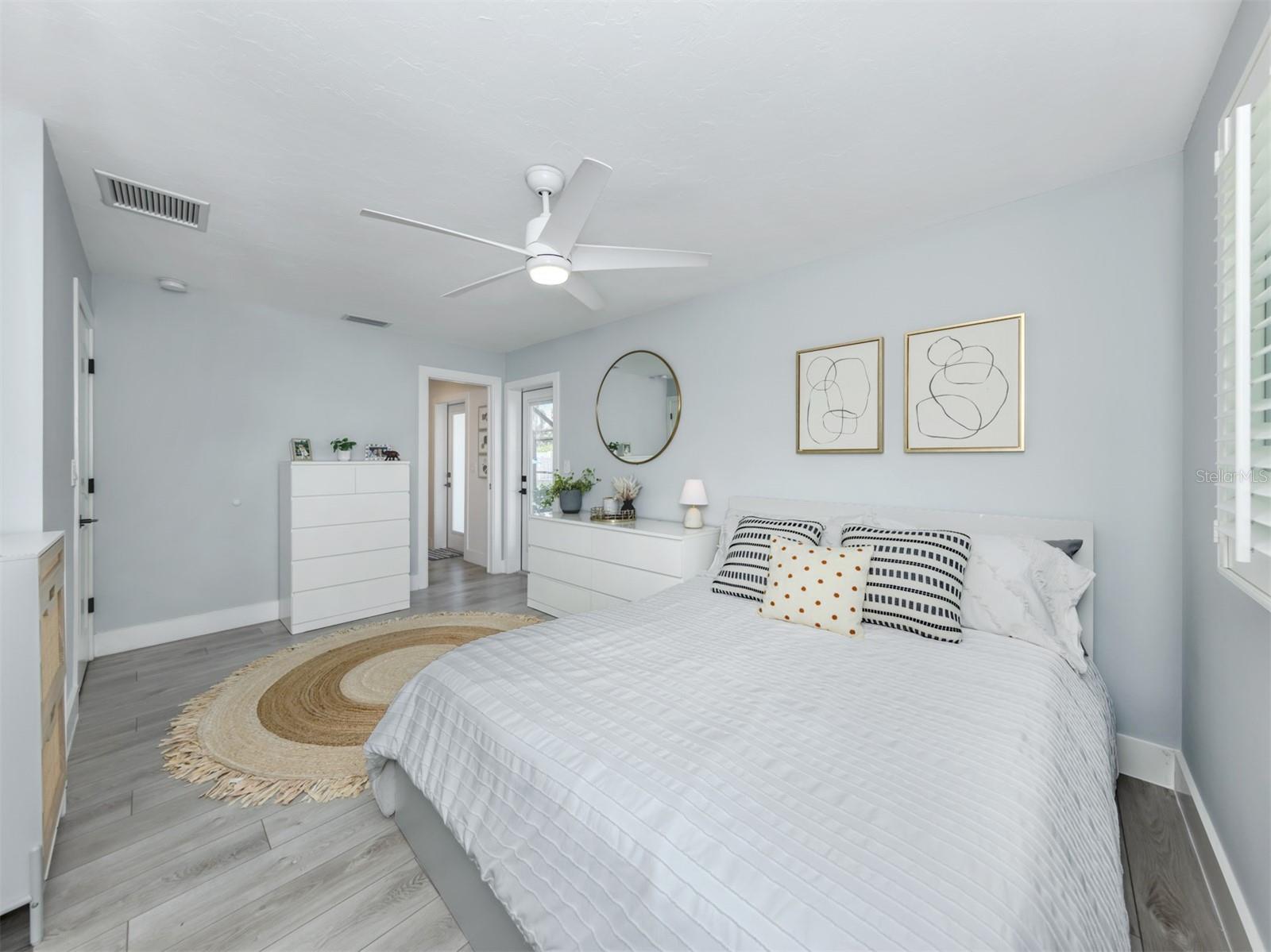 Image 24 of 60 For 616 Gardenia Drive