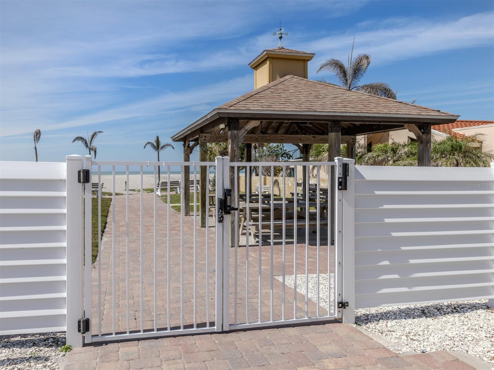 Image 39 of 60 For 616 Gardenia Drive