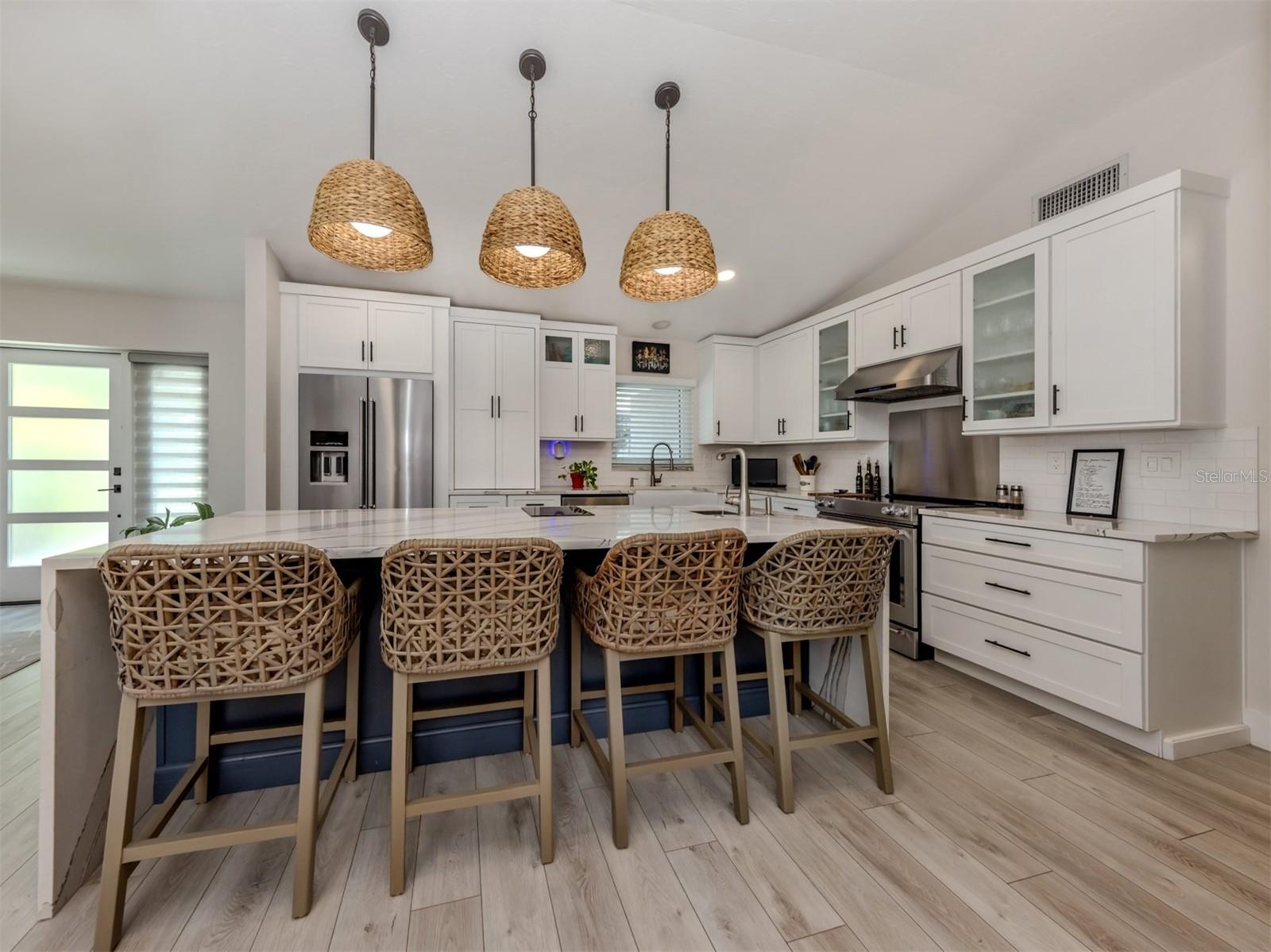 Image 8 of 60 For 616 Gardenia Drive