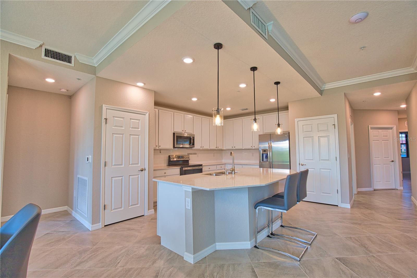 Image 9 of 36 For 10063 Crooked Creek Drive 101
