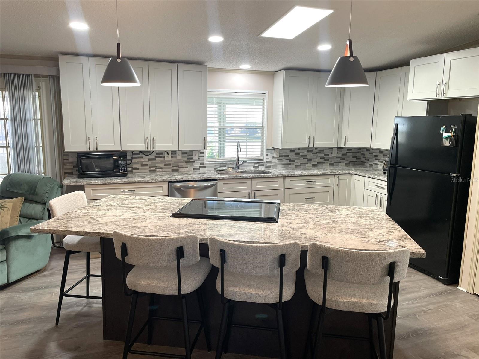 Image 12 of 68 For 536 Amberjack Drive