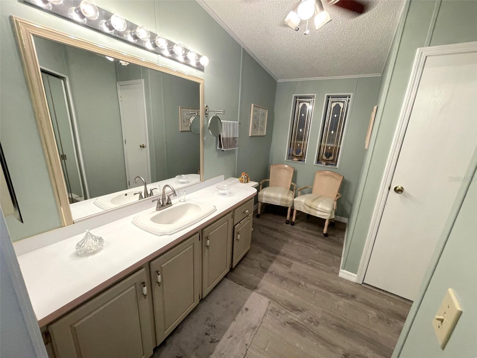 Image 23 of 68 For 536 Amberjack Drive