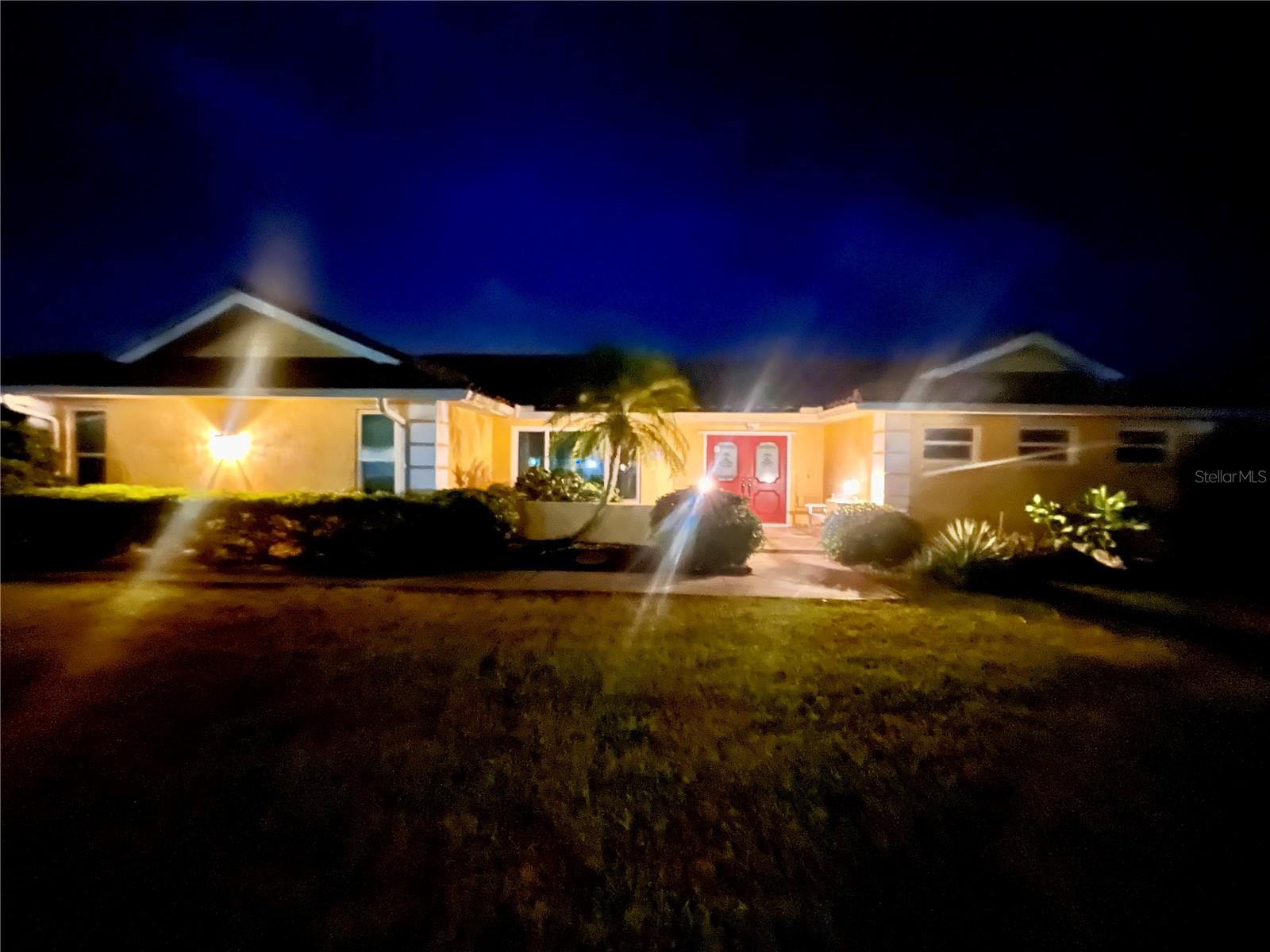Image 2 of 79 For 409 Firethorn Avenue
