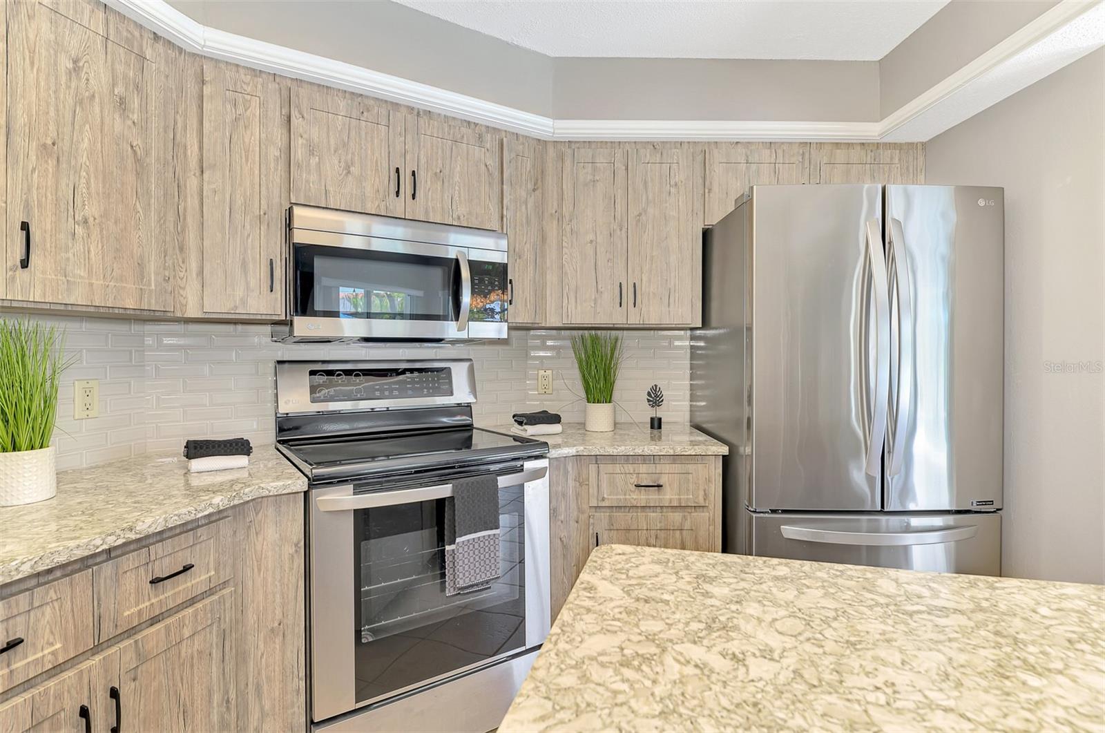 Image 30 of 79 For 409 Firethorn Avenue