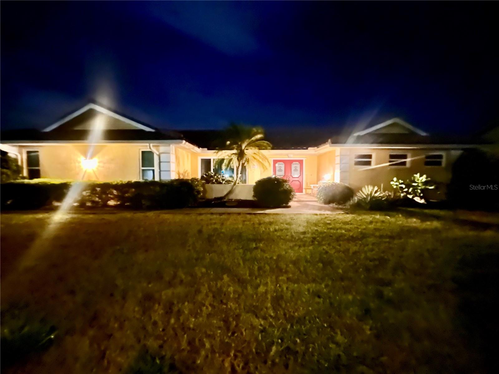 Image 59 of 79 For 409 Firethorn Avenue