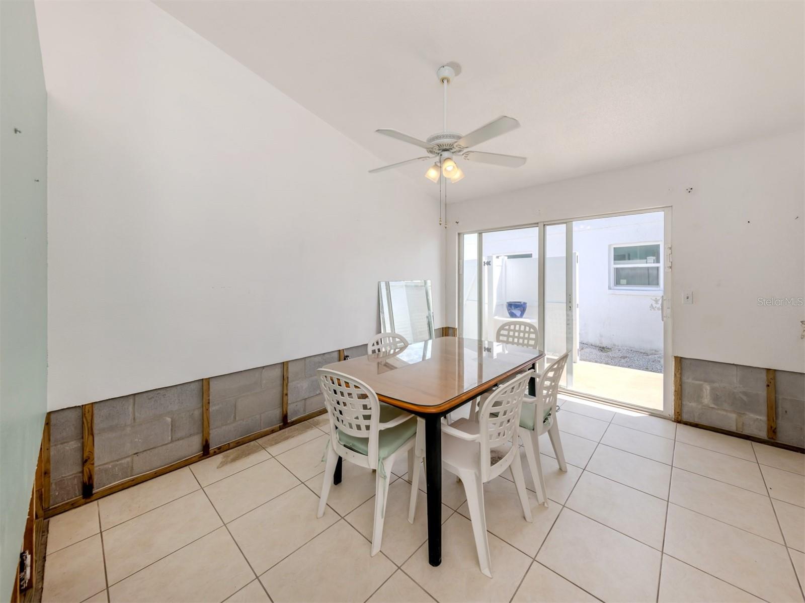 Image 14 of 50 For 703 & 705 Golden Beach Boulevard