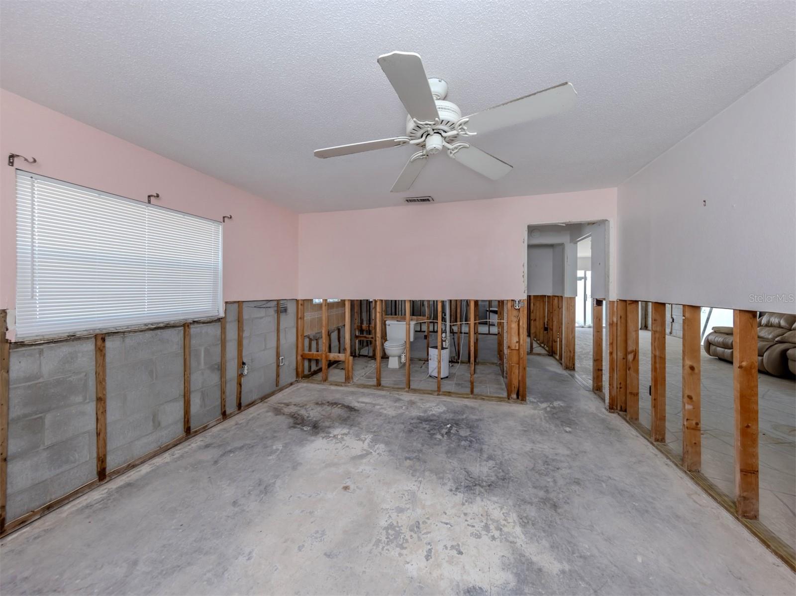 Image 29 of 50 For 703 & 705 Golden Beach Boulevard