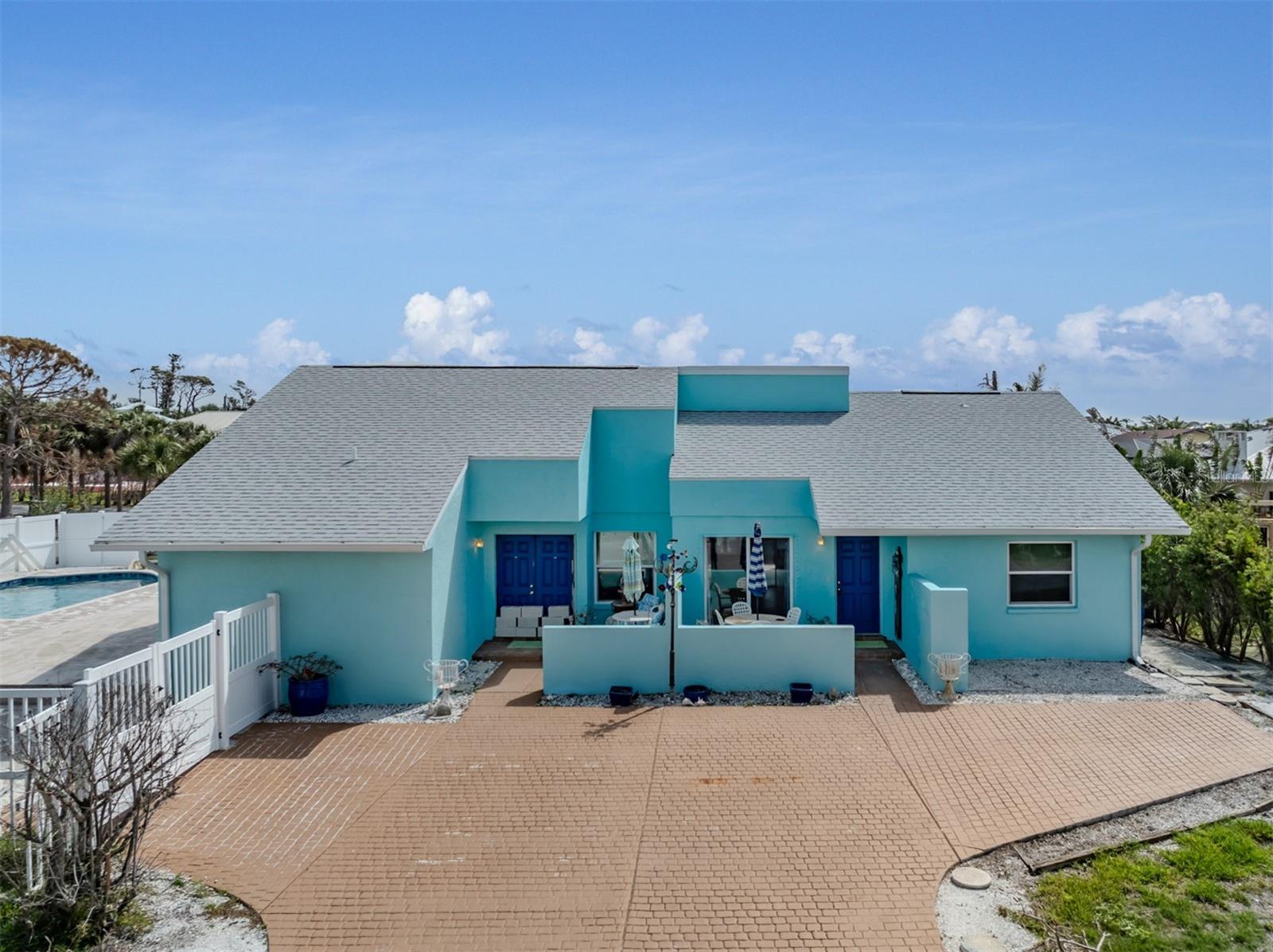 Image 33 of 50 For 703 & 705 Golden Beach Boulevard