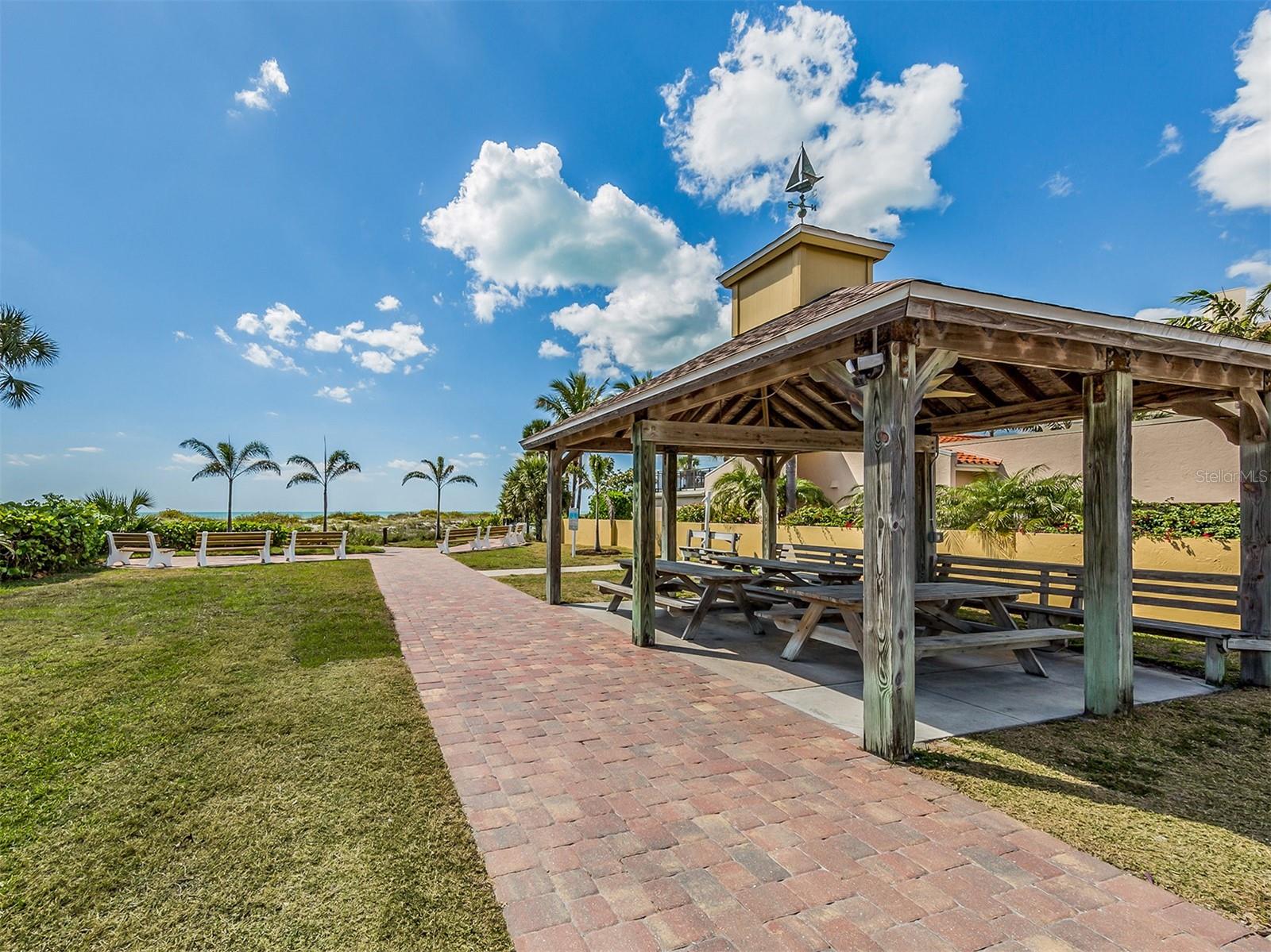 Image 43 of 50 For 703 & 705 Golden Beach Boulevard
